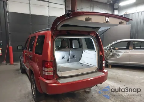 2008 Jeep Liberty Sport из США, поврежденный, VIN 1J8GN28K98W103100